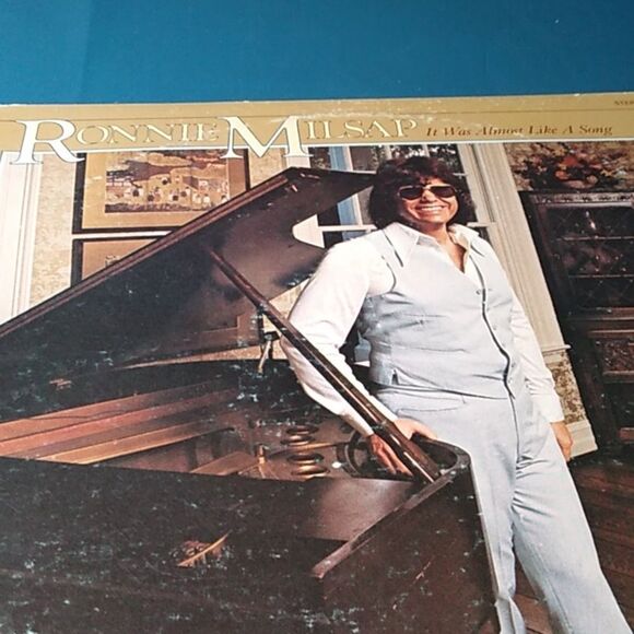 Ronnie Milsap Vinyl Record Album It Was Almost Like A Song - Picture 2 of 8